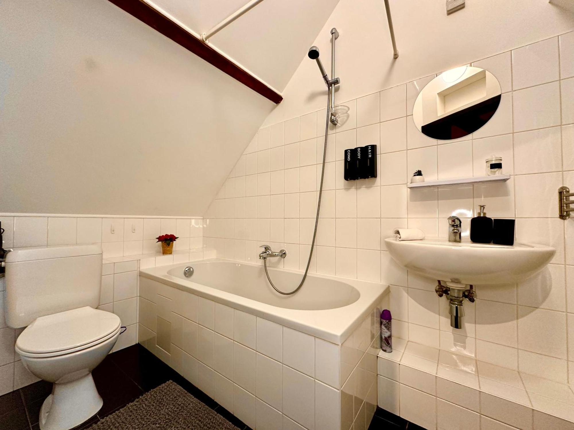 אנטוורפן Luxury Suites Centrum By Rikas Hotels מראה חיצוני תמונה