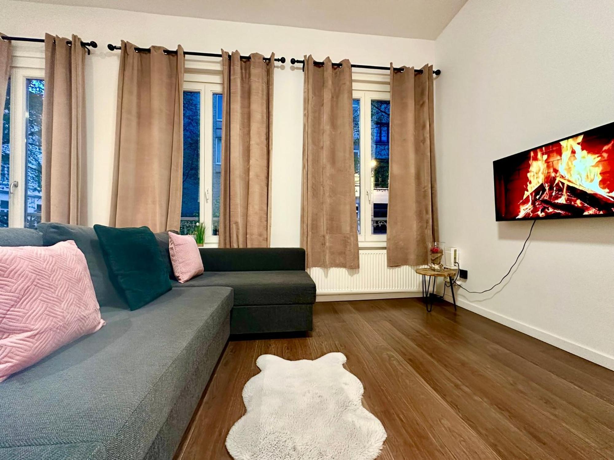 אנטוורפן Luxury Suites Centrum By Rikas Hotels מראה חיצוני תמונה